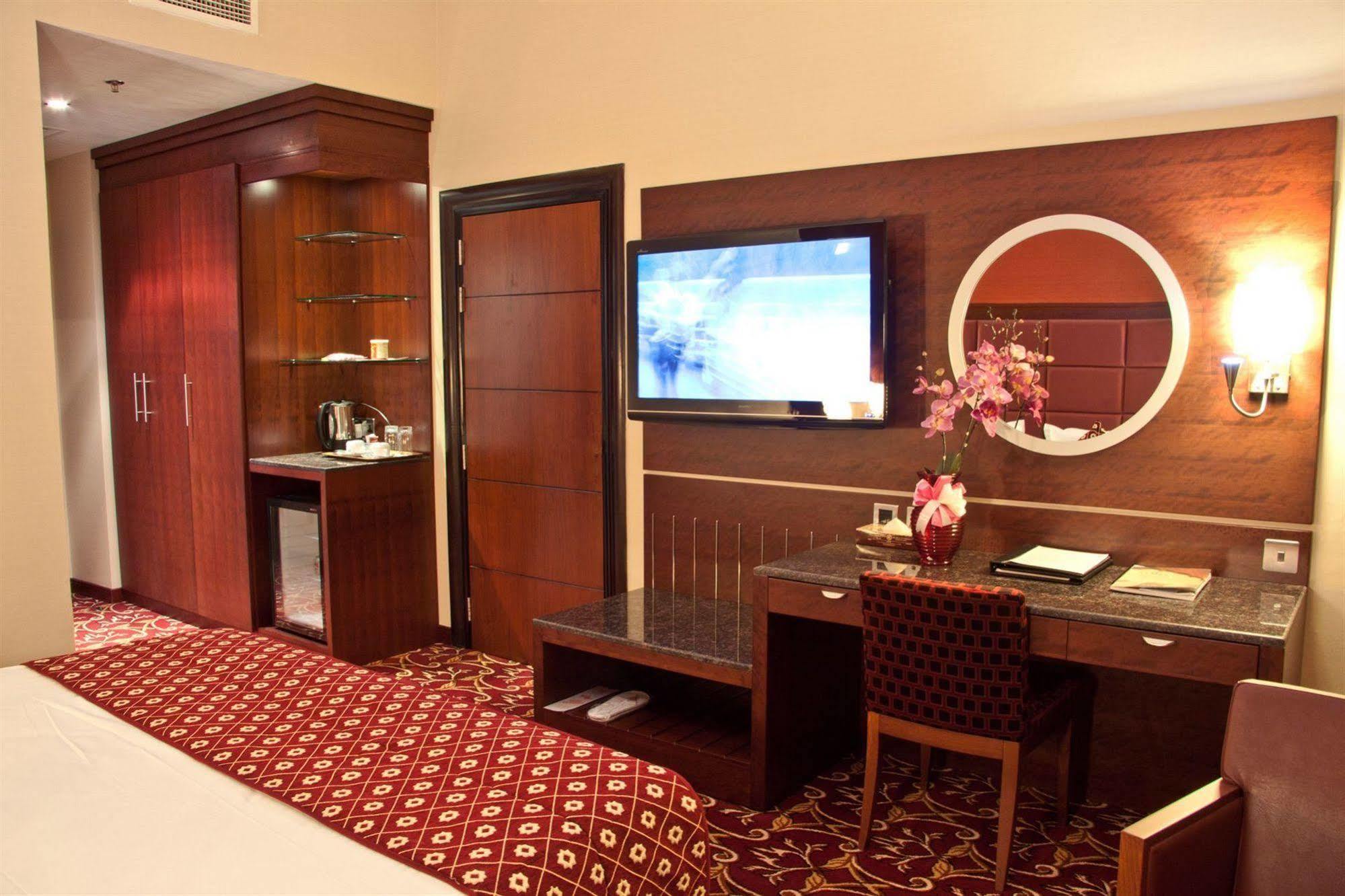 Ramee Rose Hotel Dubaï Extérieur photo